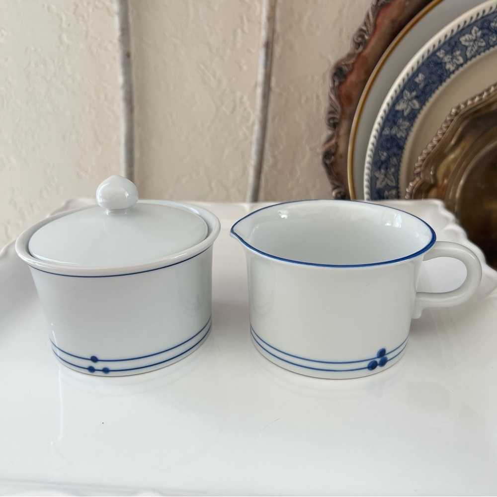 Disco Blue
by MIKASA Creamer/Sugar Bowl With Lid Set